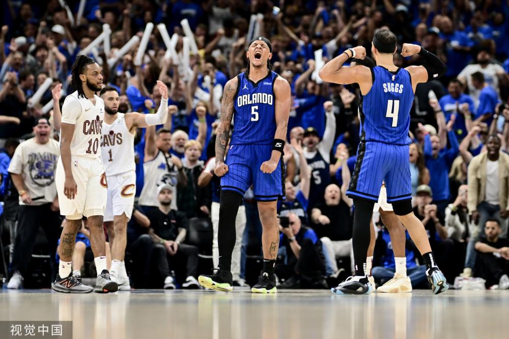 同龄球员同 同龄球员同