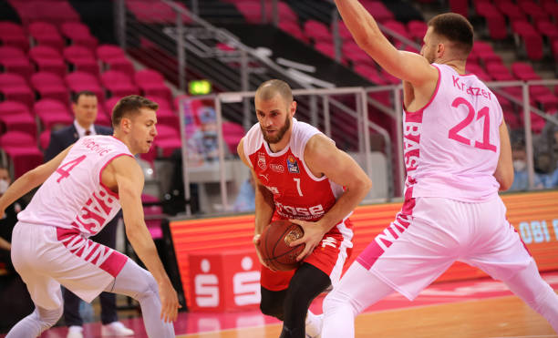 圣保利签下 圣保利签下